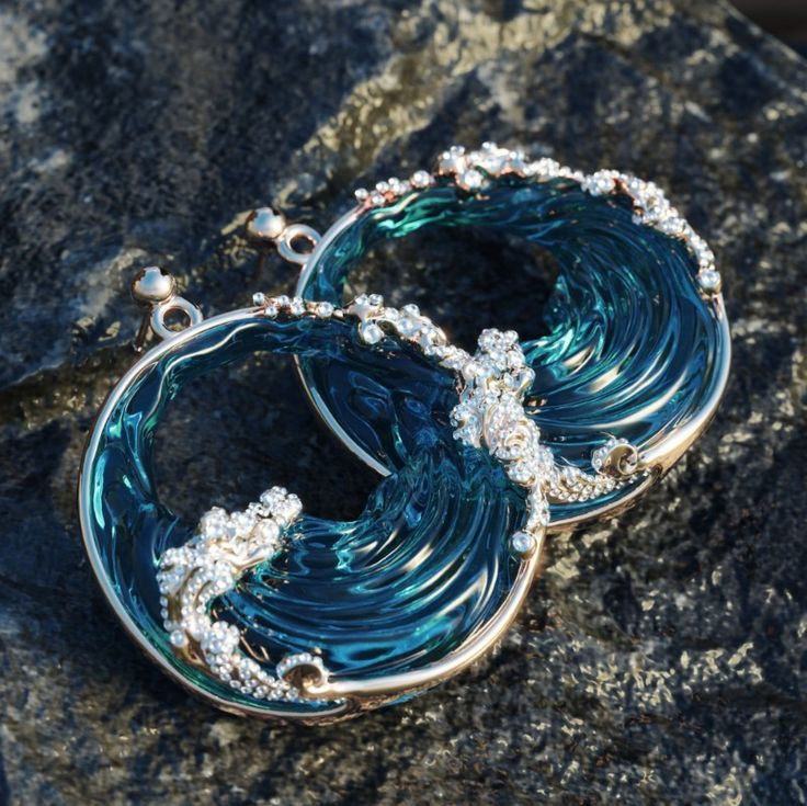 Retro Ocean-Inspired Hoop Earrings