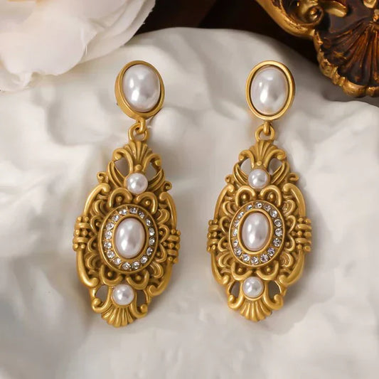 Elegant Vintage Gold Earrings in Dazzling White