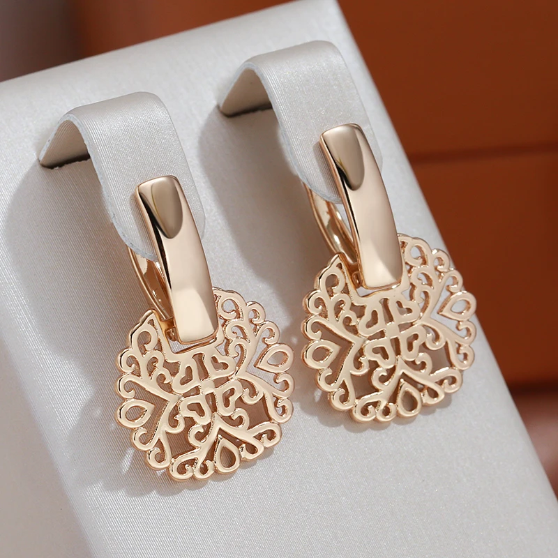 Elegant Golden Mandala Earrings for a Touch of Luxury