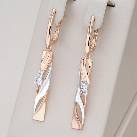 Glamorous rectangular earrings with sparkling crystals in elegant gold