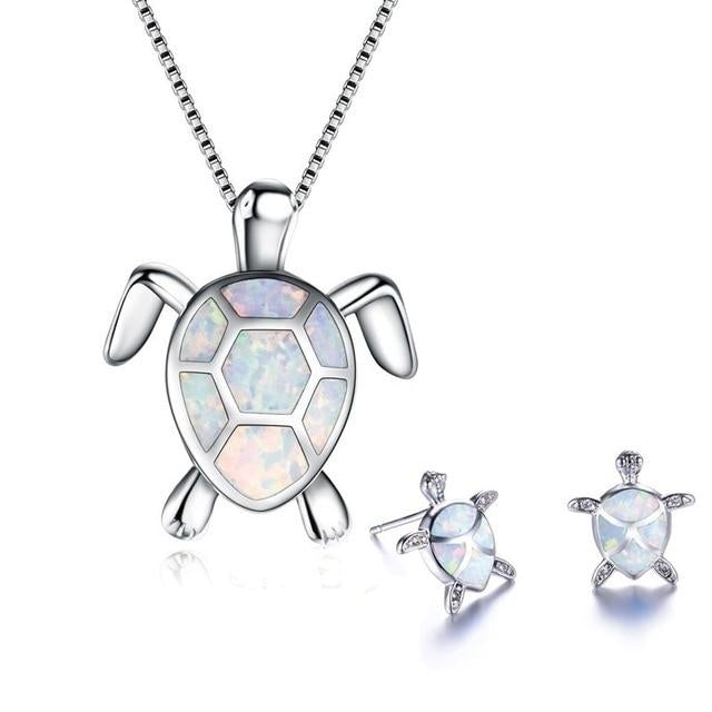 Elegant Sea Turtle Jewelry Set: Necklace and Earrings made of Sparkling Opal and Fine Silver