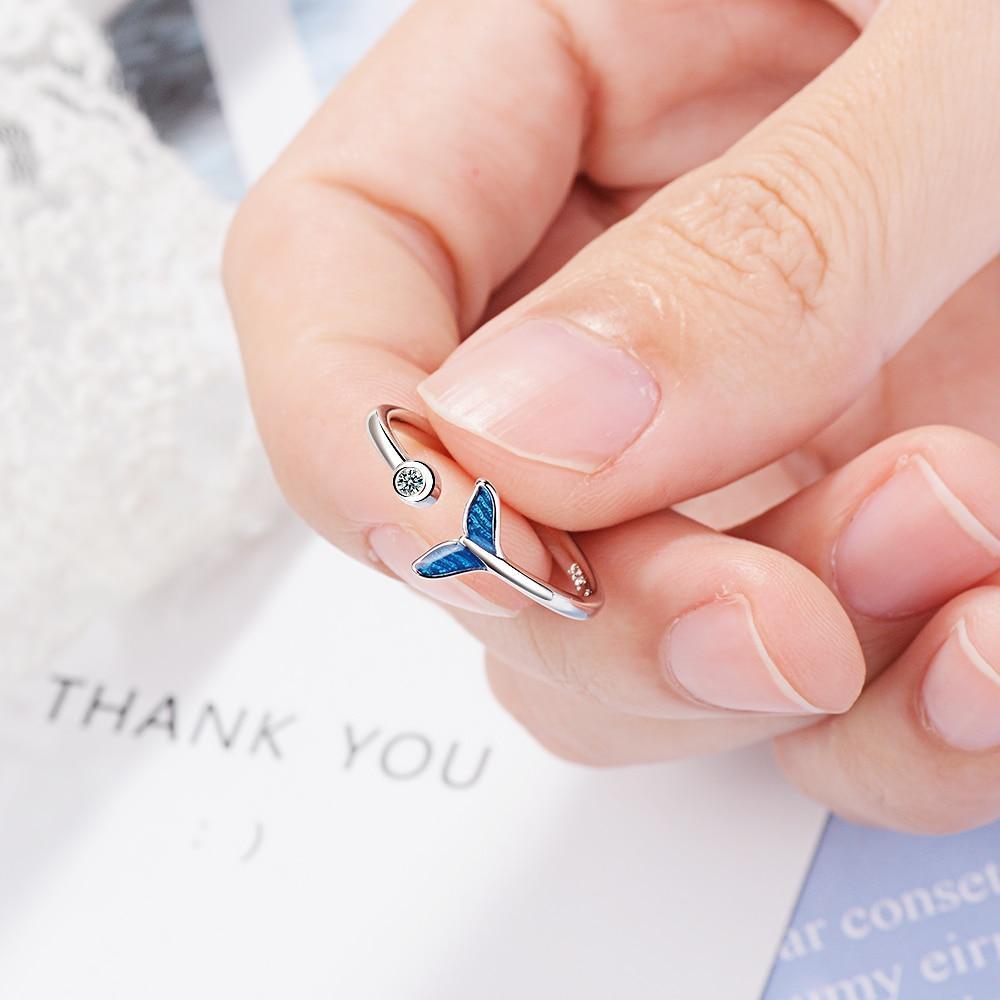 Silver Whale Fin Ring with Sparkling Zirconia Stones